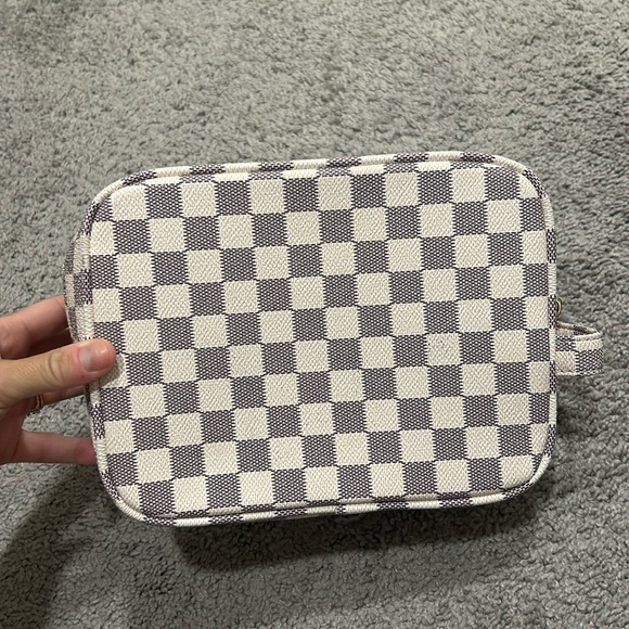 Checkered Makeup/Toiletry Bag - Picture 2 of 7